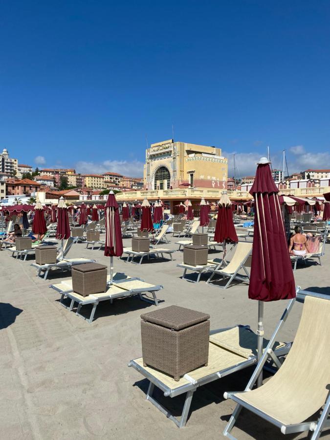 Maison De Vacances Avec Grande Terrasse Ombragee